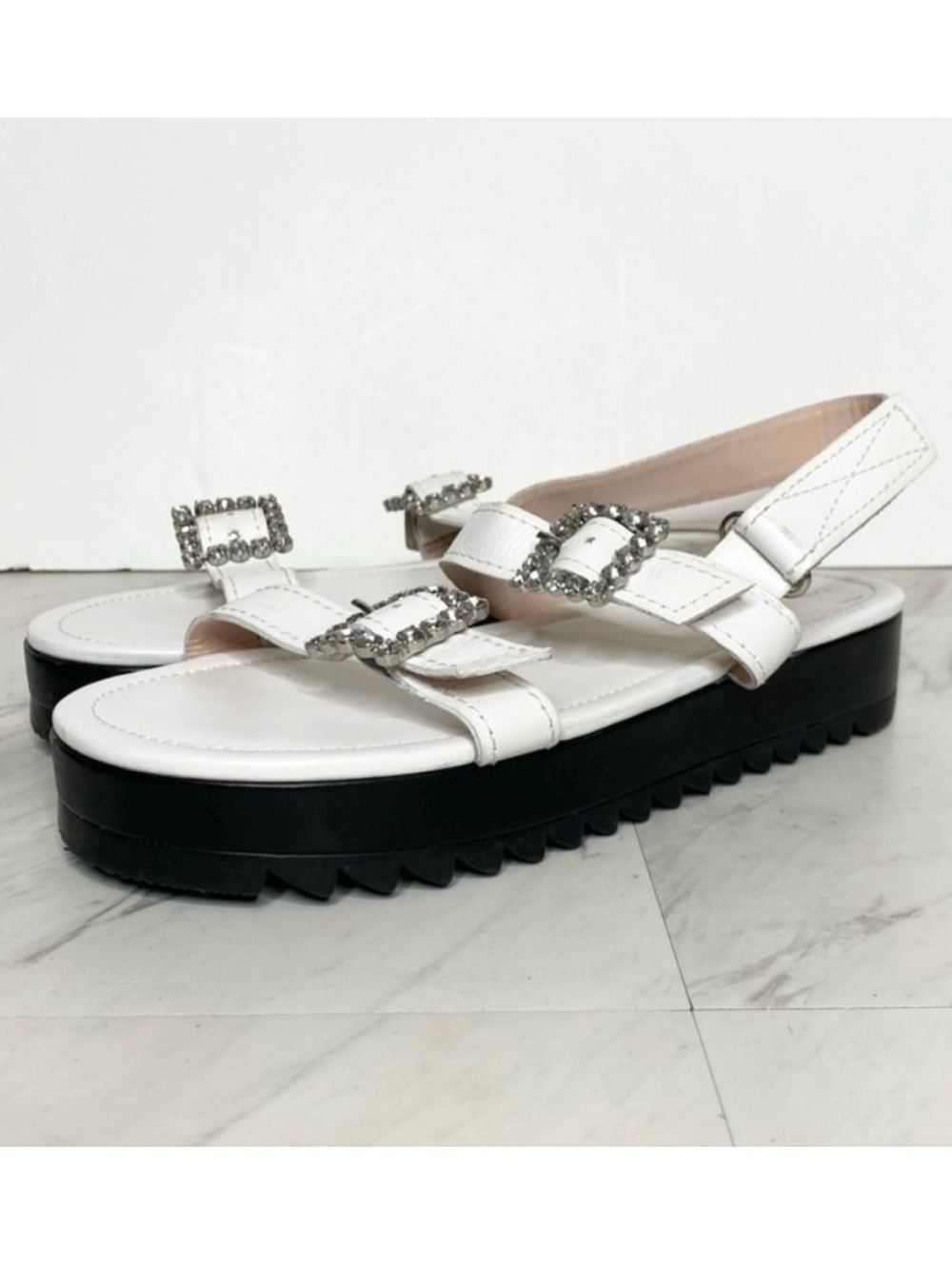 New! Schutz Ruth Platform Sandal 7B